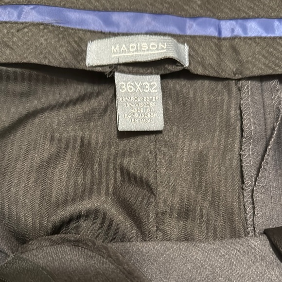 Madison Gray Classic Dress Pants with Straight-Leg Design 36 x 32 - Picture 7 of 8